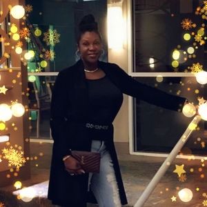 Meet your Posher, Tomeka